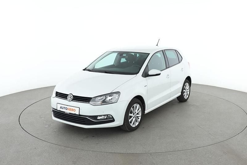 Weiß Gebraucht 2015 VW Polo LOUNGE Limousine | 8.480 € (Guter Preis) - Bild 1/3