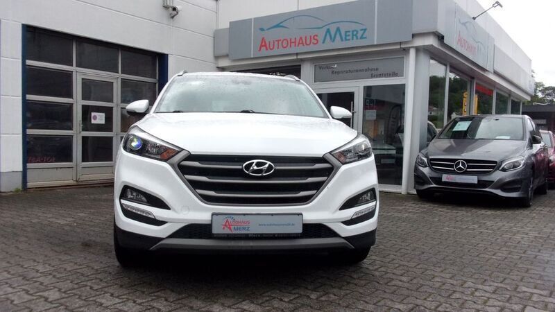 Weiß Gebraucht 2017 Hyundai Tucson Advantage SUV | 16.550 € (Etwas zu teuer) - Bild 1/4
