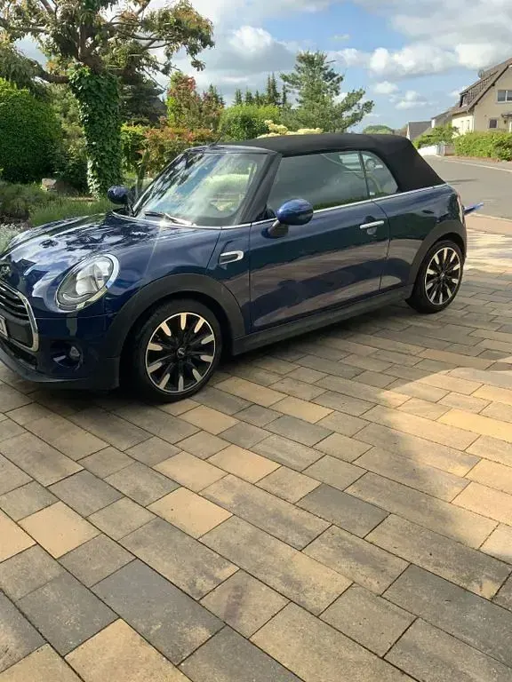 Gebraucht Mini One Cabriolet 102 PS (75 kW) 2018 Blau Cabrio