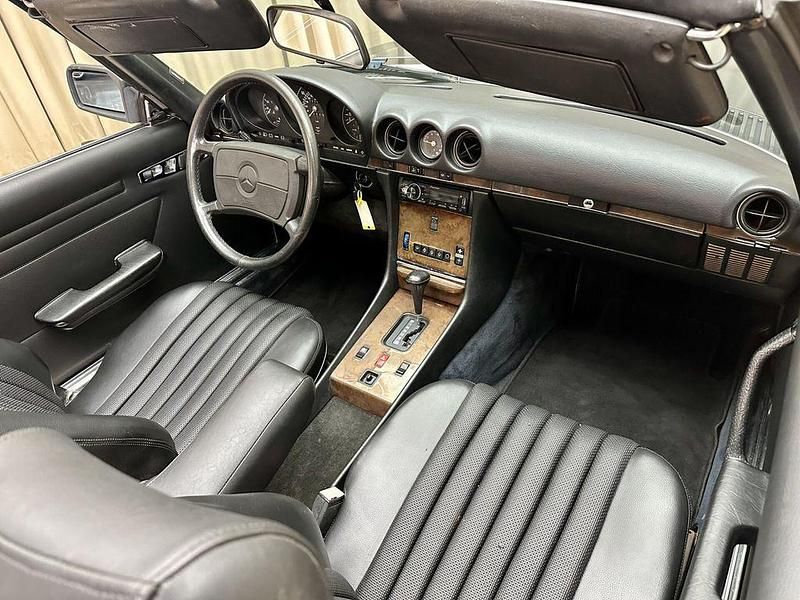 Gebraucht Mercedes 560 227 PS (166 kW) 1986 Grau Cabrio