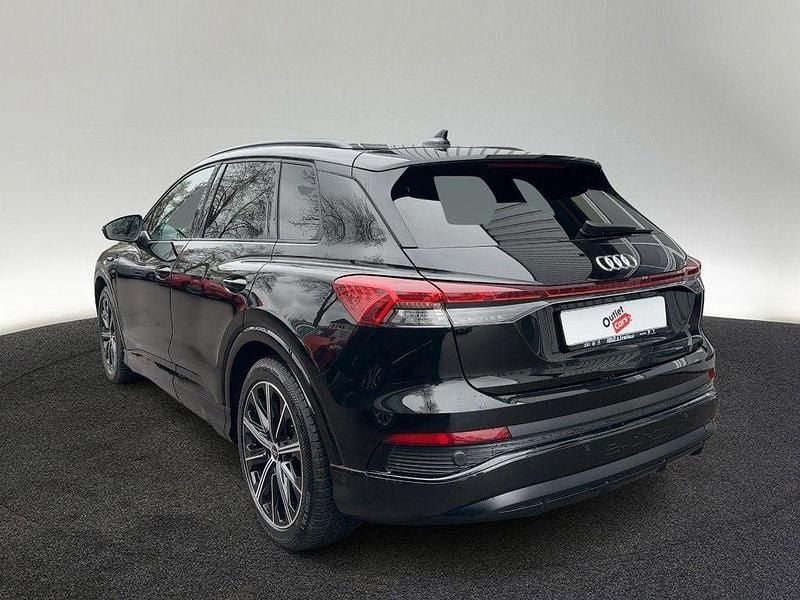 Gebraucht Audi Q4 e-tron S-Line 150 kW (204 PS) 2023 Mythosschwarz metallic SUV
