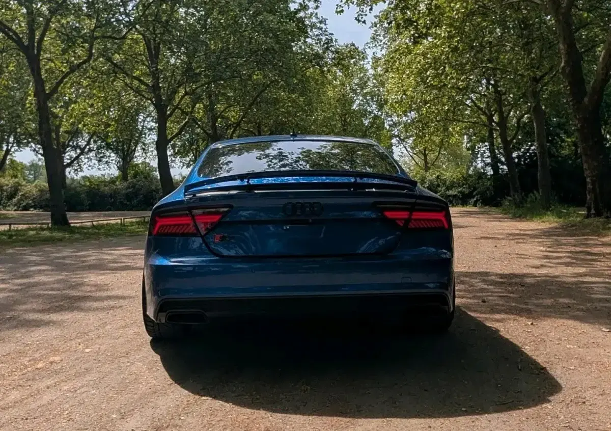 Gebraucht Audi A7 Competition 326 PS (239 kW) 2016 Blau Kleinwagen