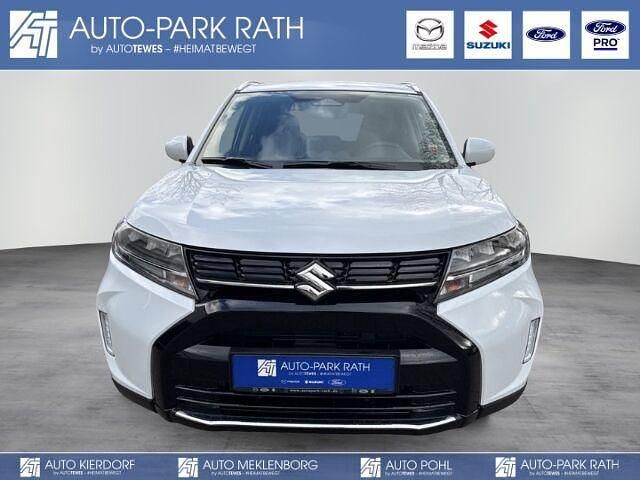 Cool white pearl metallic (weiss) Neu 2025 Suzuki Vitara Comfort SUV | 25.480 € (Fairer Preis) - Bild 1/4
