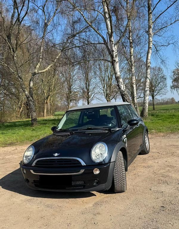 Gebraucht Mini ONE Seven 90 PS (66 kW) 2006 Schwarz Kleinwagen