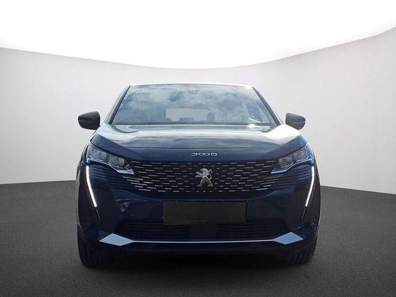 Gebraucht Peugeot 3008 Allure 131 PS (96 kW) 2023 Blau SUV