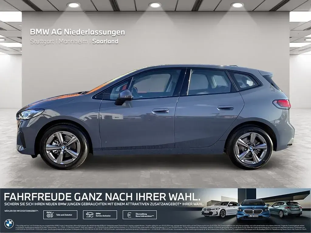 Gebraucht BMW 220 Active Tourer Efficient Dynamics 156 PS (114 kW) 2025 Grau Van / Kleinbus