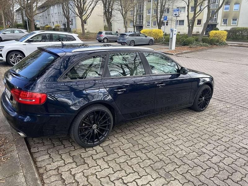 Używany Audi A4 Ambition 239 KM (175 kW) 2009 Niebieski Kombi