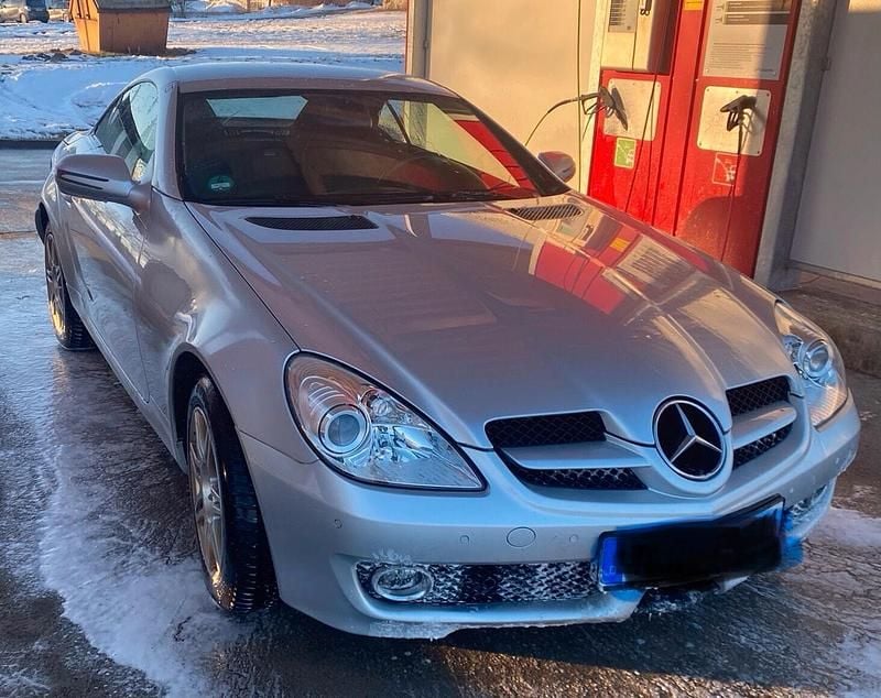Silber Gebraucht 2011 Mercedes SLK200 Edition Cabrio | 12.000 € (Superpreis) - Bild 1/4