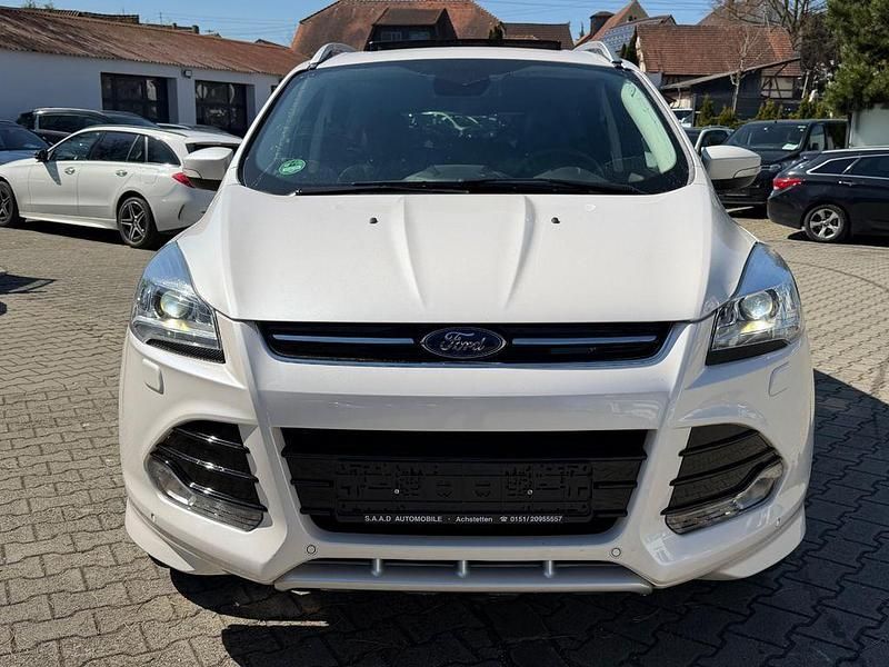 Używany Ford Kuga Individual 179 KM (131 kW) 2016 Biały SUV