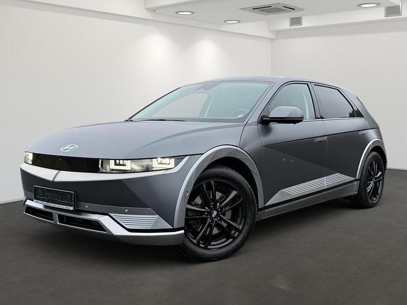Grau Gebraucht 2021 Hyundai Ioniq Kleinwagen | 29.890 € (Guter Preis) - Bild 1/4