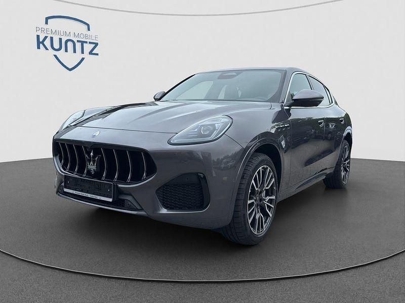 Grigio lava Neu 2025 Maserati Grecale GT SUV | 88.900 € (Fairer Preis) - Bild 1/4