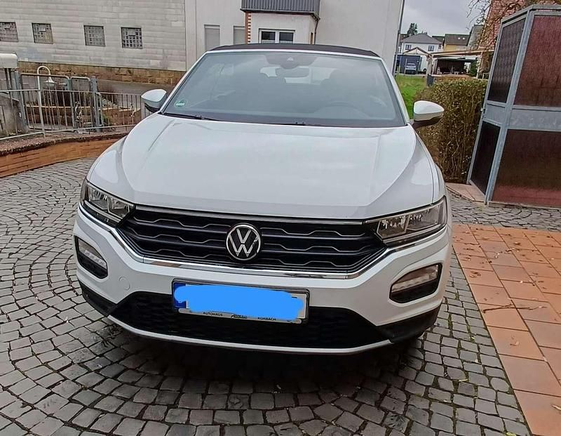 Gebraucht VW T-Roc Cabriolet Active 110 PS (80 kW) 2021 Weiß Cabrio