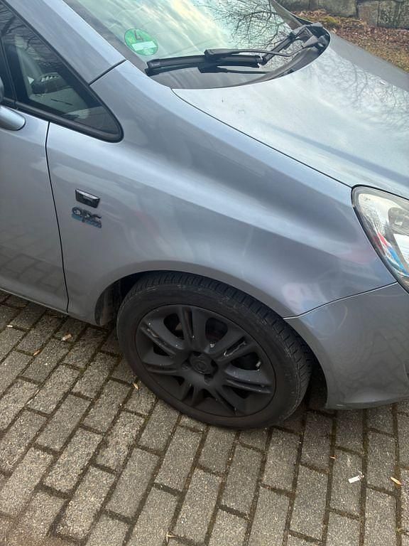 Gebraucht Opel Corsa Innovation 80 PS (58 kW) 2009 Silber Kleinwagen