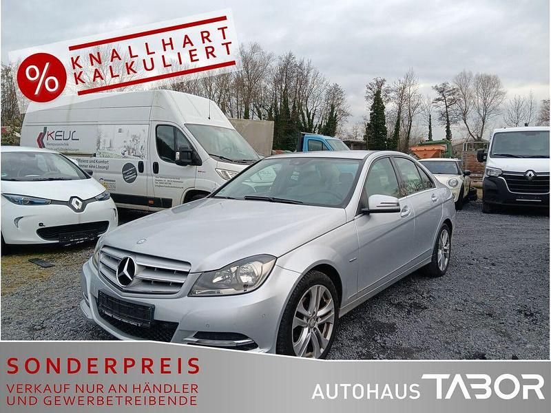 Iridiumsilber metalliclack Gebraucht 2011 Mercedes C200 Avantgarde Limousine | 8.185 € (Superpreis) - Bild 1/4