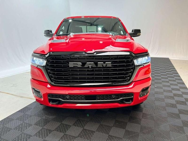 Neu Dodge Ram 424 PS (311 kW) 2025 Flame red Pickup