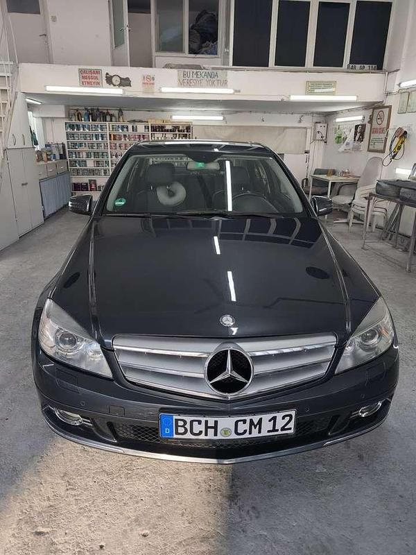 Gebraucht Mercedes 220 178 PS (130 kW) 2009