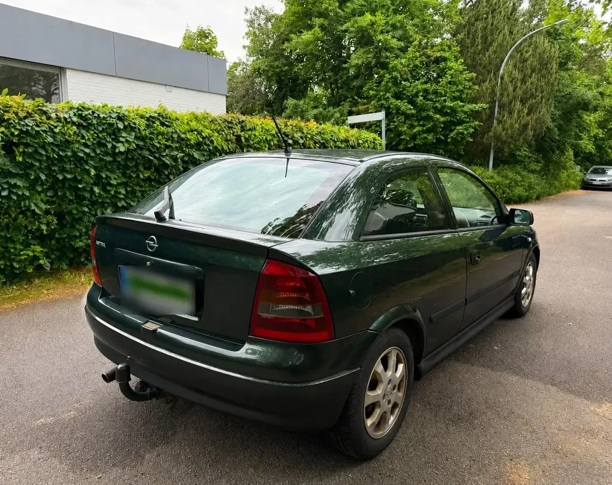 Usata Opel Astra 84 CV (61 kW) 2002 Verde Coupé
