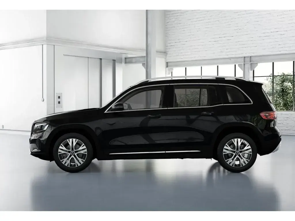 Gebraucht Mercedes GLB180 Progressive 136 PS (100 kW) 2025 Schwarz metalliclack kosmossch SUV