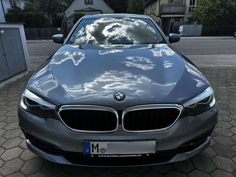 Gebraucht BMW 520 Efficient Dynamics 190 PS (139 kW) 2017 Grau Limousine