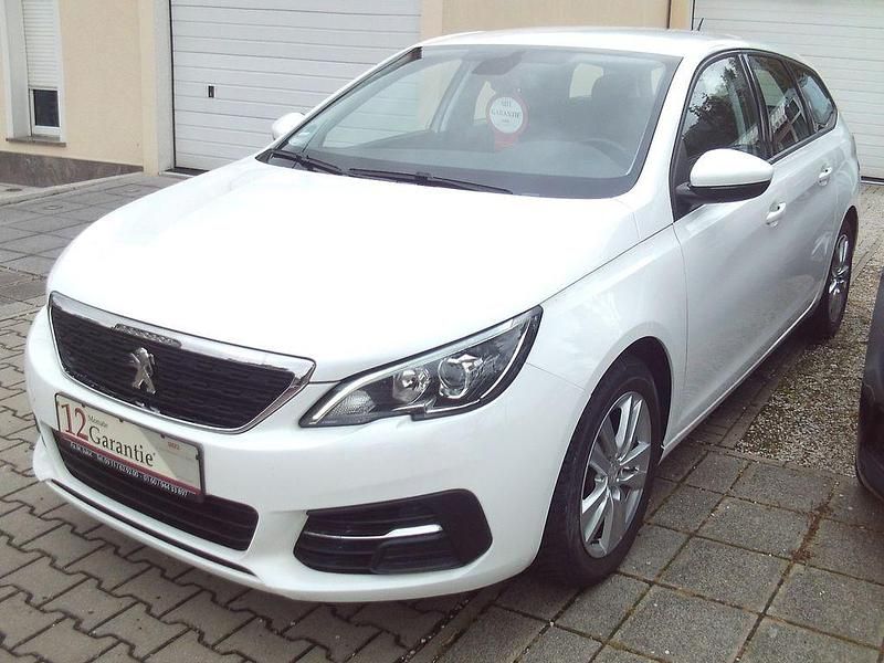Weiß Gebraucht 2019 Peugeot 308 Active Kombi | 11.900 € (Fairer Preis) - Bild 1/4