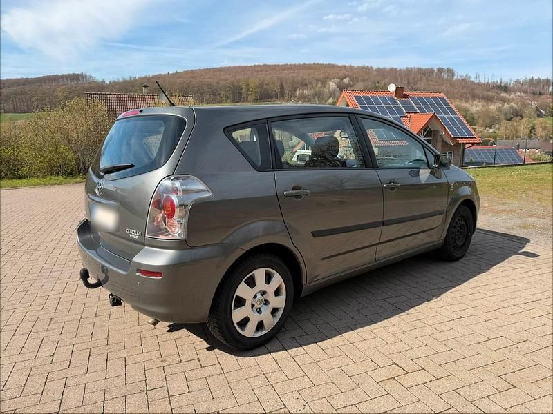 Gebraucht Toyota Corolla Verso 129 PS (94 kW) 2005 Grau Van / Kleinbus