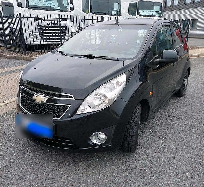 Second-hand Chevrolet Spark 68 CP (50 kW) 2012 Negru Hatchback