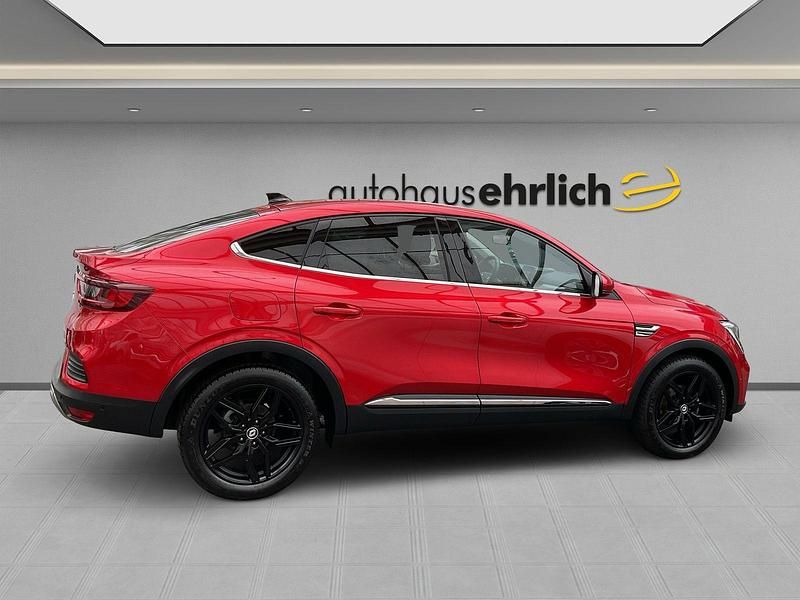 Gebraucht Renault Arkana Techno 140 PS (102 kW) 2023 Feuerrot SUV