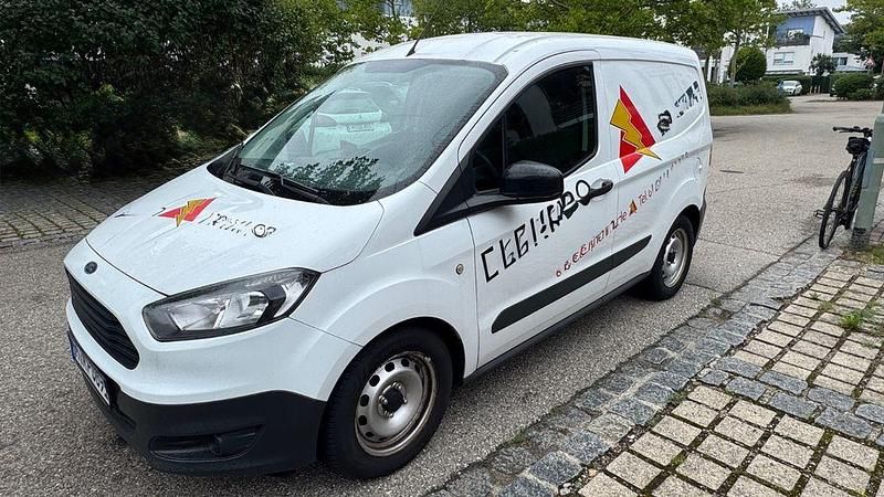 Weiß Gebraucht 2017 Ford Transit Basis Limousine | 4.990 € (Superpreis) - Bild 1/4