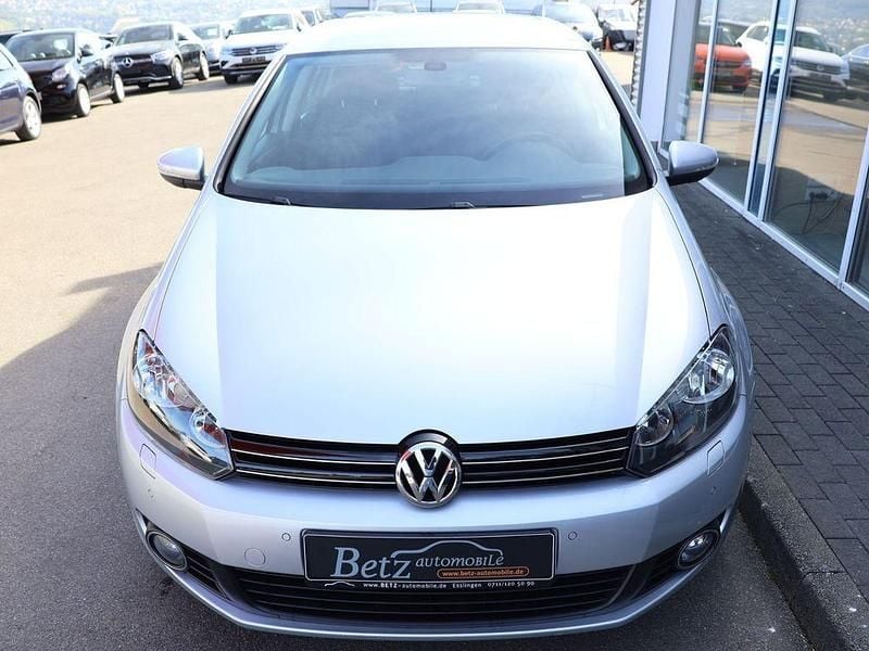 Gebraucht VW Golf VI Team 105 PS (77 kW) 2010 Silber Kleinwagen