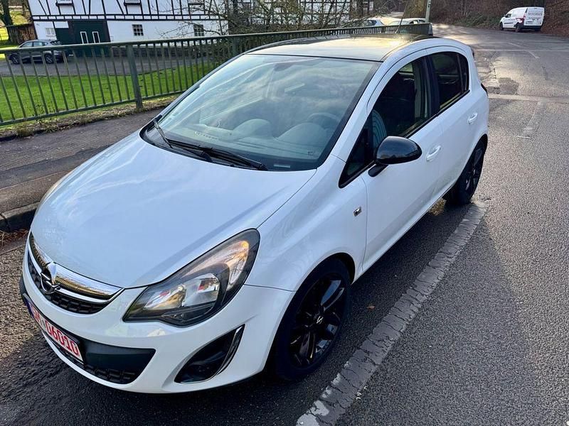 Gebraucht Opel Corsa 120 PS (88 kW) 2014 Weiß Kleinwagen