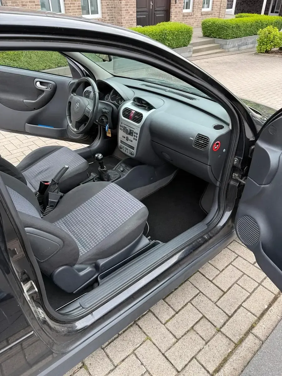 Gebraucht Opel Corsa 60 PS (44 kW) 2005 Schwarz Kleinwagen