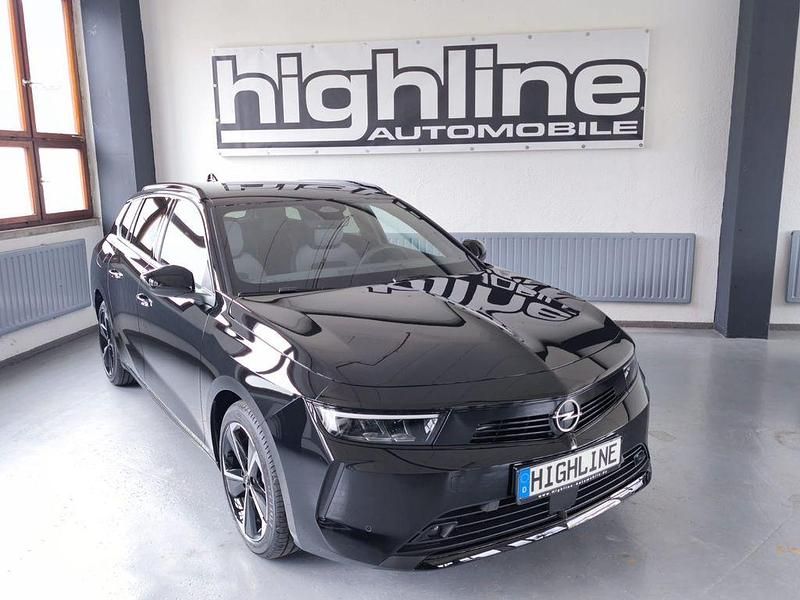 Neu Opel Astra 131 PS (96 kW) 2026 Schwarz Kombi