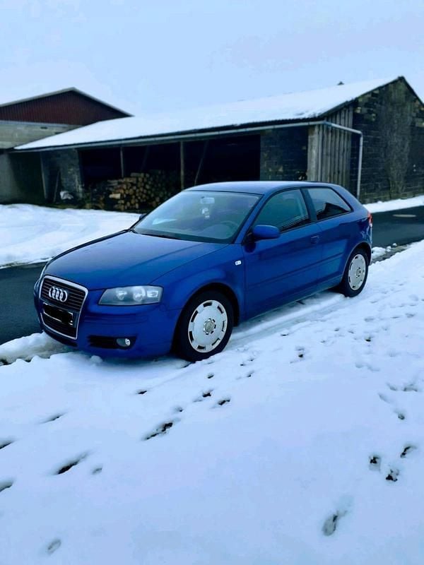 Blau Gebraucht 2006 Audi A3 Kleinwagen | 1.234 € (Guter Preis) - Bild 1/3