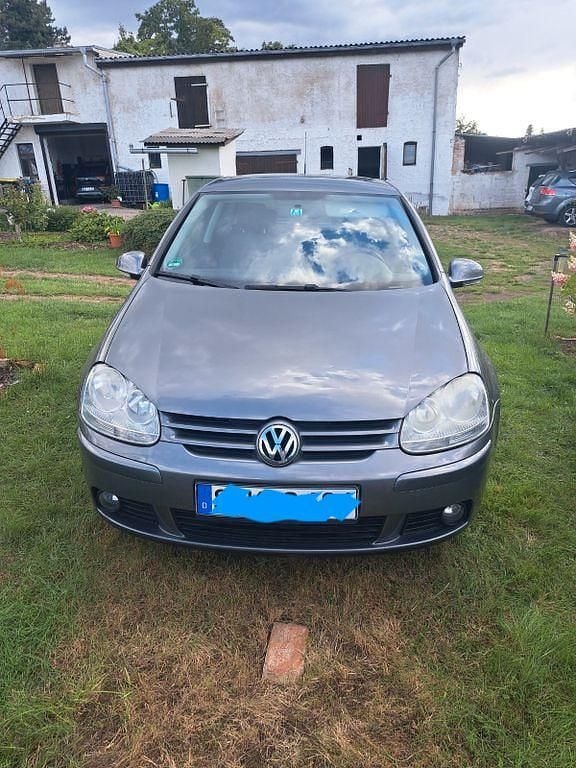 Grau Gebraucht 2006 VW Golf V Trendline Limousine | 2.800 € (Guter Preis) - Bild 1/4