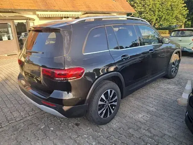 Gebraucht Mercedes GLB200 Style 163 PS (119 kW) 2022 Schwarz SUV