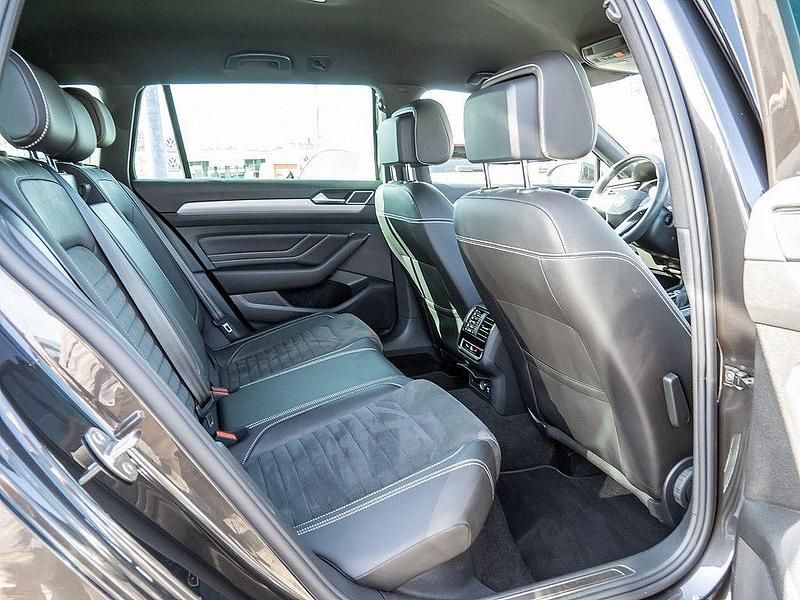 Gebraucht VW Passat GTE 218 PS (160 kW) 2022 Grau Kombi