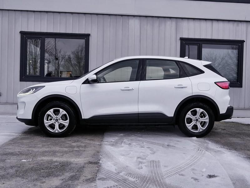 Gebraucht Ford Kuga Cool & Connect 224 PS (164 kW) 2022 Weiß SUV