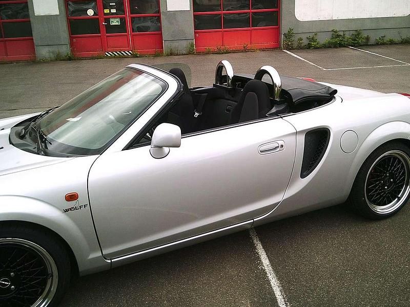 Gebraucht Toyota MR2 140 PS (102 kW) 2000 Silber Cabrio
