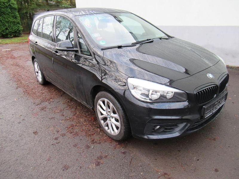 Gebraucht BMW 220 Gran Tourer 190 PS (139 kW) 2015 Schwarz Van / Kleinbus