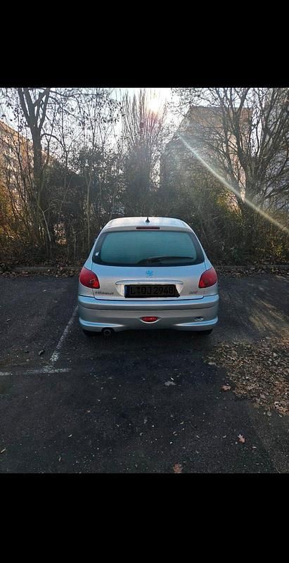 Gebraucht Peugeot 206 75 PS (55 kW) 2007 Kleinwagen