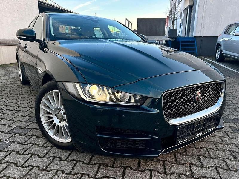 Gebraucht Jaguar XE 179 PS (131 kW) 2015 Grün Limousine
