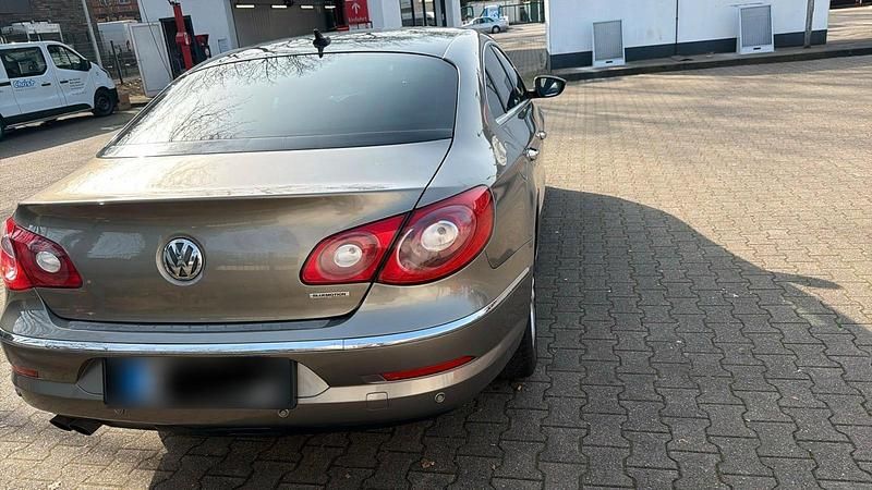 Gebraucht VW Passat 140 PS (102 kW) 2011 Braun Limousine