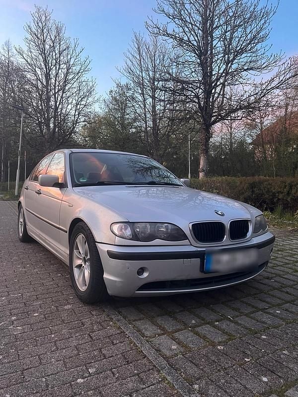 Second-hand BMW 320 150 CP (110 kW) 2004 Berlinǎ