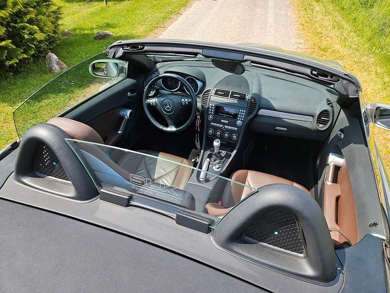 Gebraucht Mercedes SLK200 163 PS (119 kW) 2005 Beige Cabrio