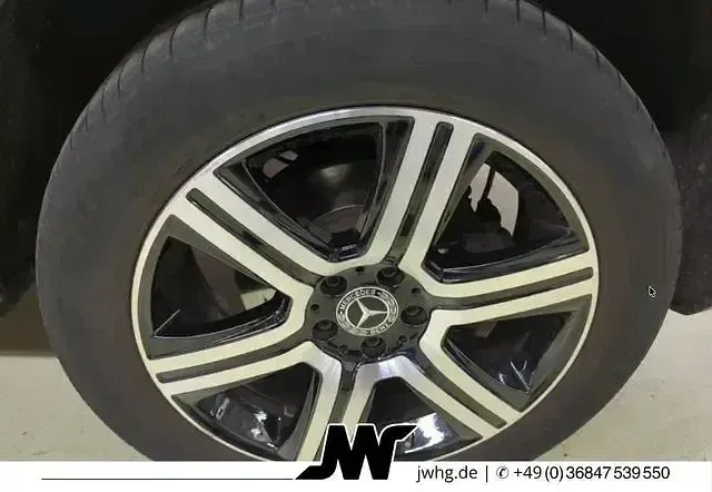 Gebraucht Mercedes GLC300e 320 PS (235 kW) 2021 Grau SUV