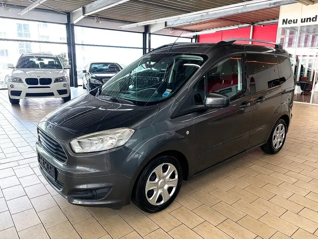 Gebraucht Ford Tourneo Courier 101 PS (74 kW) 2016 Grau Van / Kleinbus