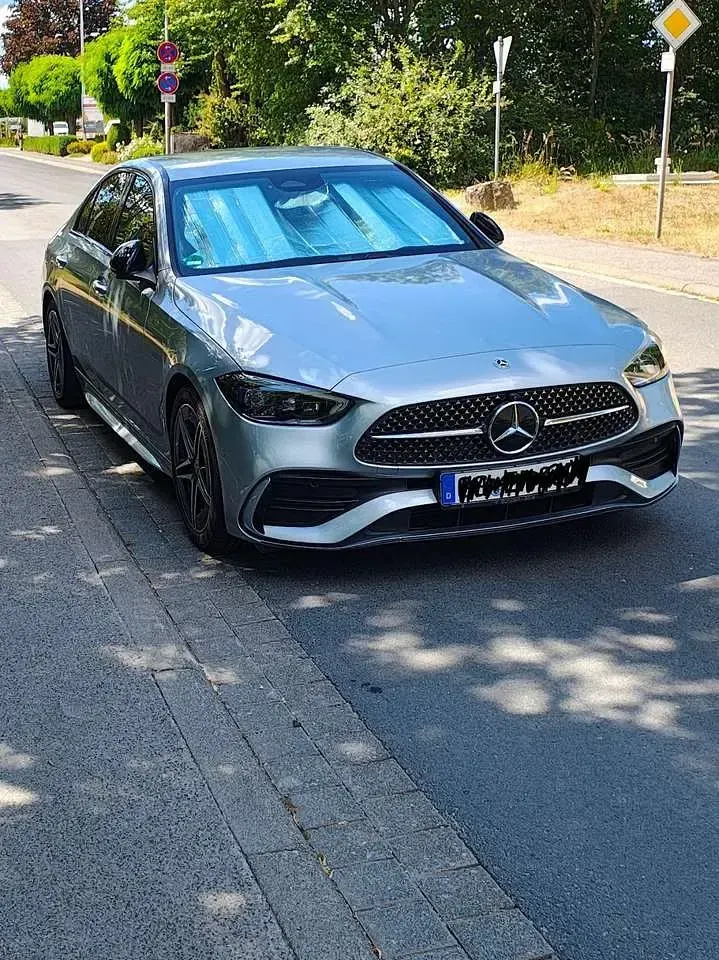 Gebraucht Mercedes C200 AMG line 197 PS (144 kW) 2025 Silber Limousine