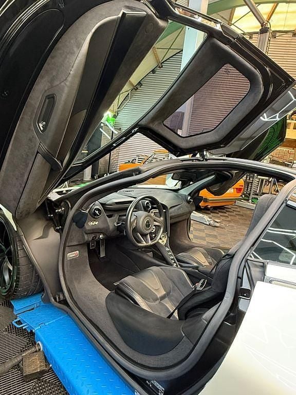 Gebraucht McLaren 720S 721 PS (530 kW) 2018 Weiß Coupé