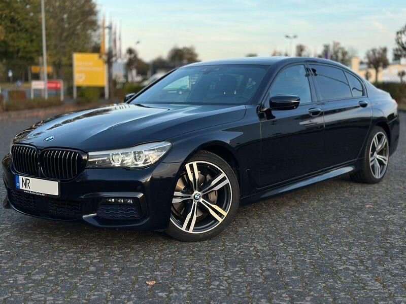 Schwarz Gebraucht 2016 BMW 740L Comfort Edition Limousine | 29.850 € (Fairer Preis) - Bild 1/4