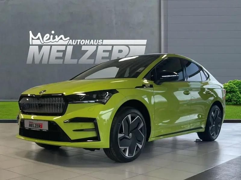 Grün (mamba grün) Gebraucht 2024 Skoda Enyaq iV RS SUV | 49.880 € - Bild 1/4